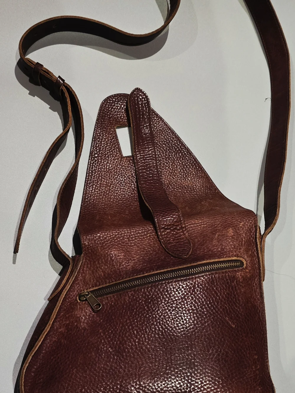 Men's Brown Leather Messenger Crossbody Bag - Classic Everyday Carry